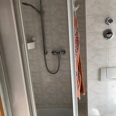 Helle 1raum Mit Balkon Und Kueche Appartement *