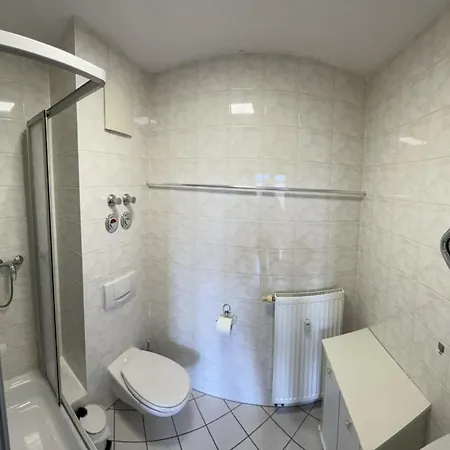 Apartament Helle 1raum Mit Balkon Und Kueche Drezno