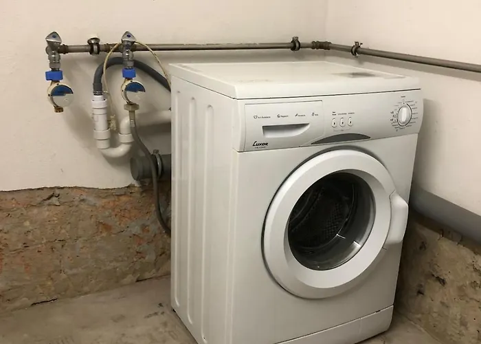 Helle 1raum Mit Balkon Und Kueche Apartman *