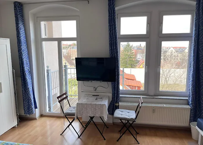 Helle 1raum Mit Balkon Und Kueche *