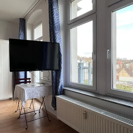 Apartment Helle 1raum Mit Balkon Und Küche *